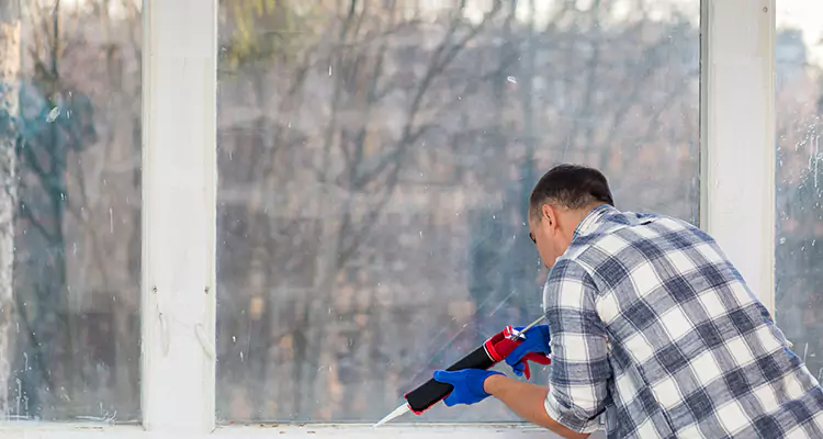 Quality Sliding Shower Door Repair for Closing Issues in Ojus, FL