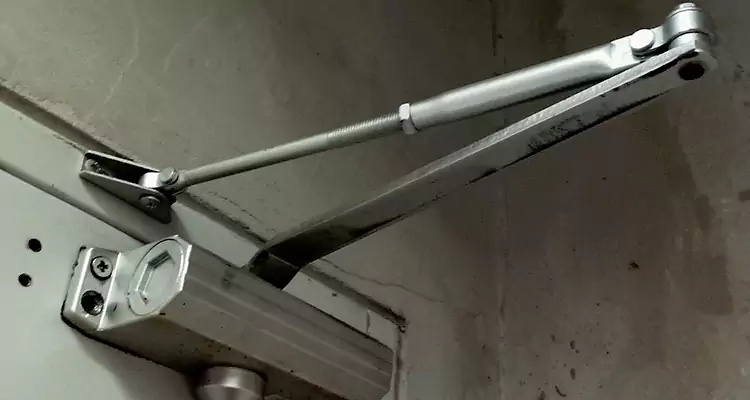 Door Closer Parallel Arm Installation in Ojus, FL